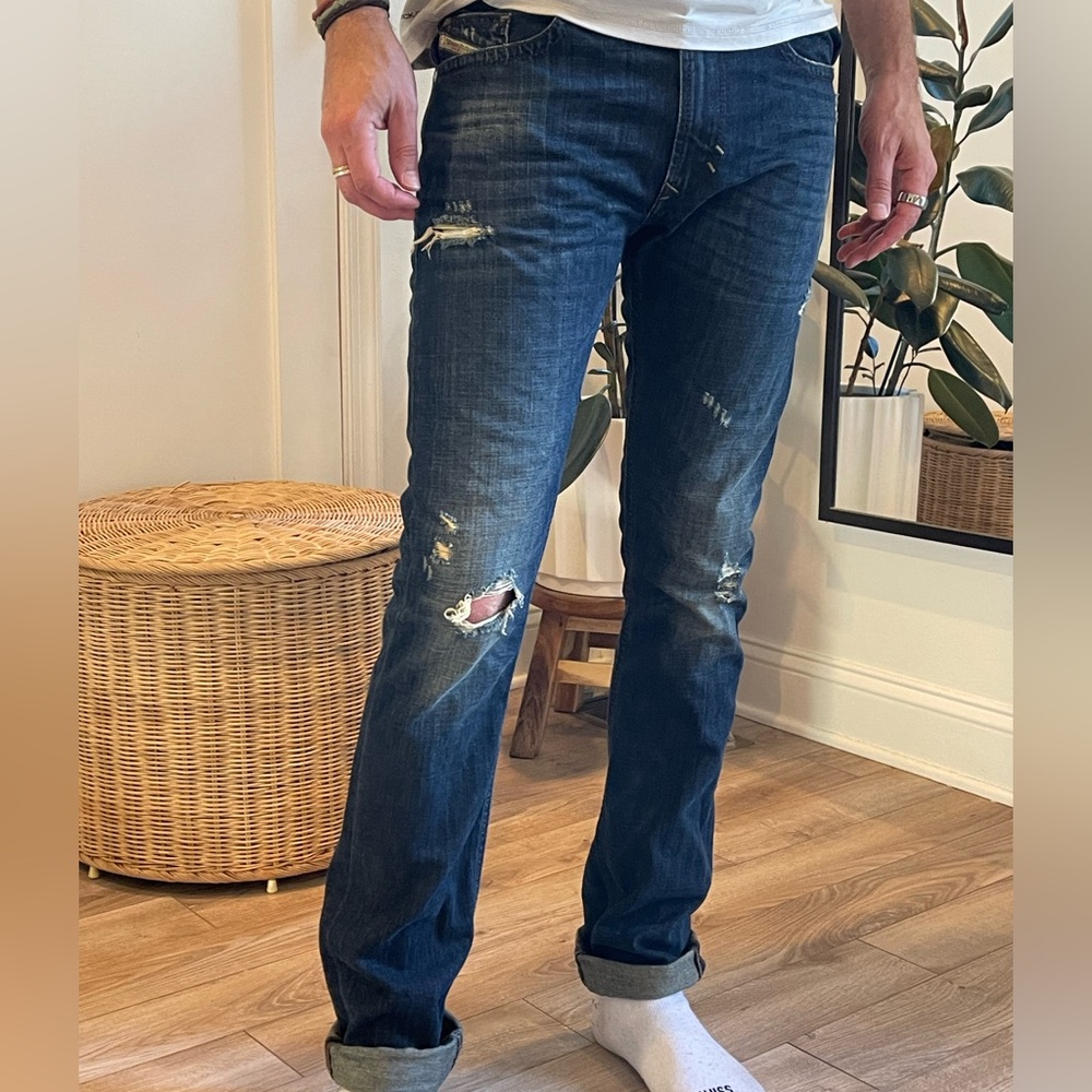 Men's Diesel THAVAR Distressed Blue Jeans w30 l32
